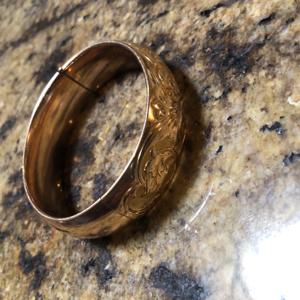 Gold filled bangle bracelet - Picture 6 of 10